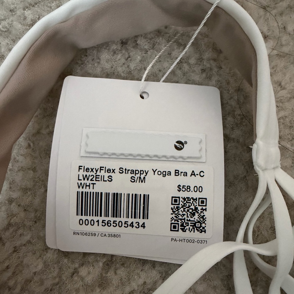 BRAND NEW NEVER WORN lululemon flexy flex strappy yoga bra - Picture 4 of 4
